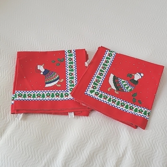 Christmas Ducks Linen Napkins -Set of 6 - Picture 2 of 7